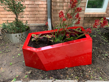 Modern planter